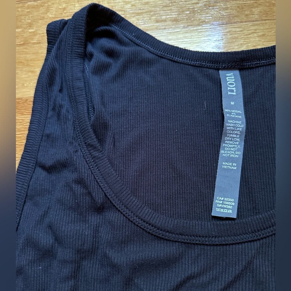 Vuori Black Tank Romper with Drawstring - Picture 3 of 5